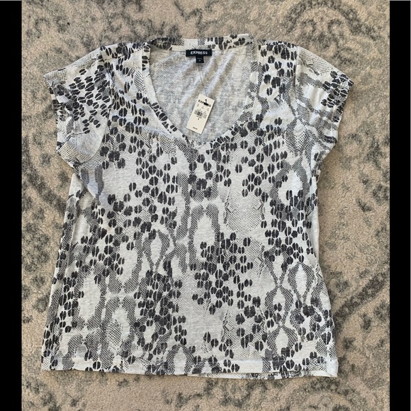 Express Linen Animal print Scoop Neck Tee - Picture 1 of 1